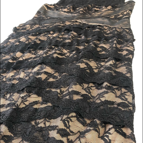 Beautiful women’s dress! - Picture 10 of 13